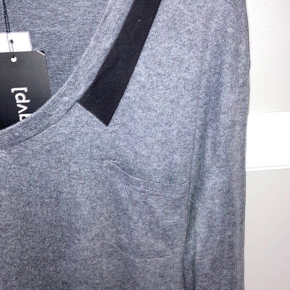 Doublju Men’s V Neck With Contrast Collar - Picture 5 of 8